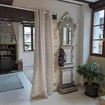 Vivez Dans Un Magnifique Village Normand De La Halle *