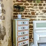 Vivez Dans Un Magnifique Village Normand De La Halle La Carneille