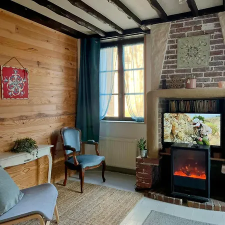 Vivez Dans Un Magnifique Village Normand * La Carneille