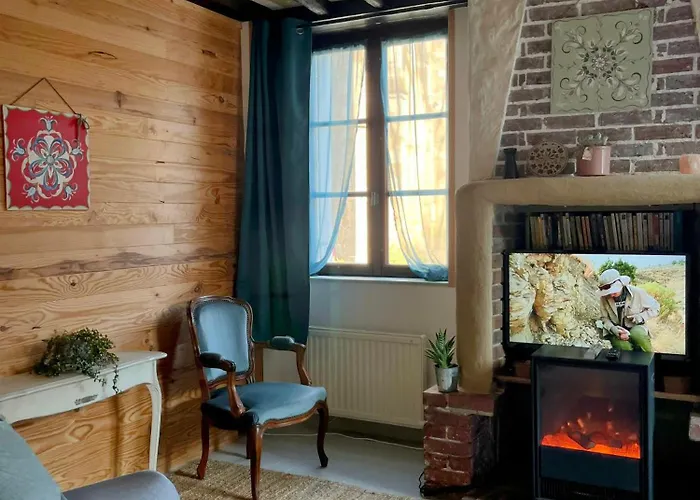 Vivez Dans Un Magnifique Village Normand * La Carneille