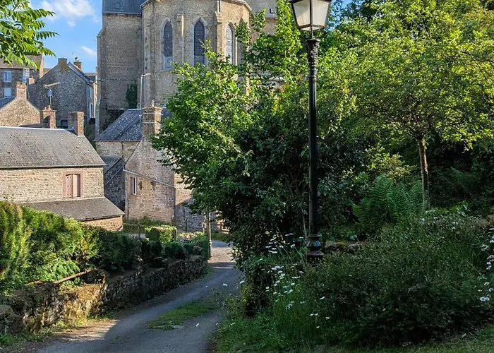 Vivez Dans Un Magnifique Village Normand Сasa de vacaciones La Carneille